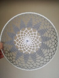 Krajka 18 cm (šedá s korálkem) 