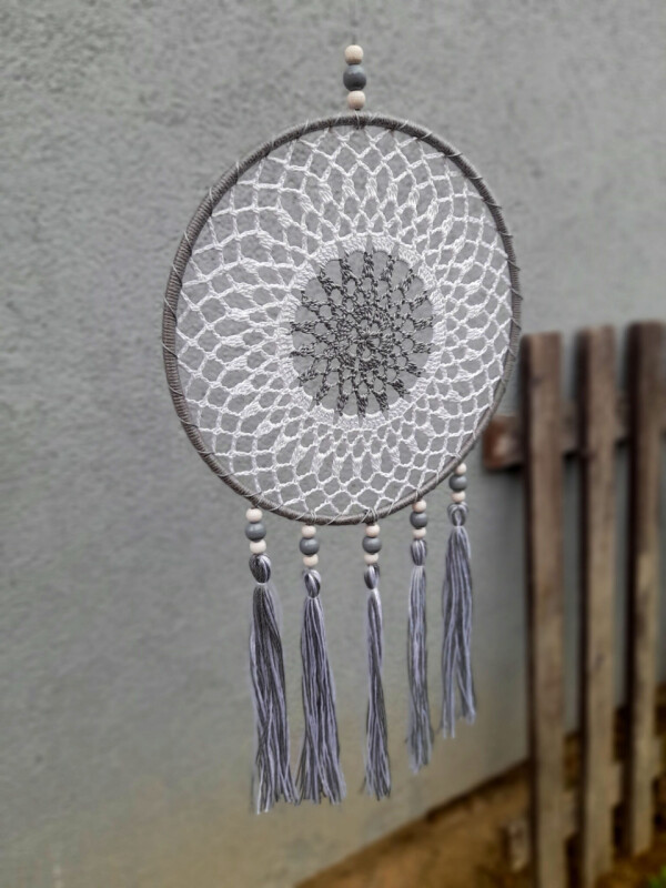 Lapač snů šedý - 15 x 32 cm 