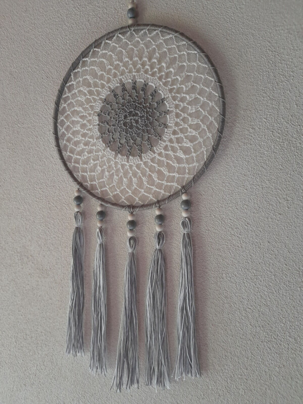Lapač snů šedý - 15 x 32 cm 